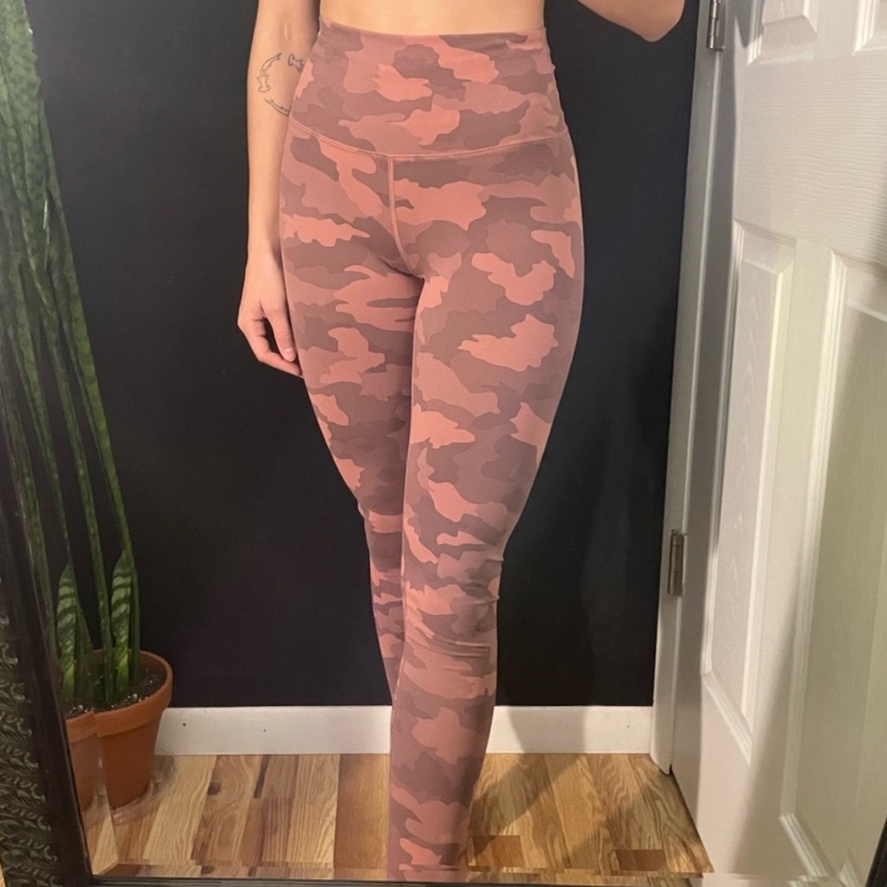 NWT 🍋 Lululemon 🍋 Align 25"   Size 4 - Picture 7 of 12
